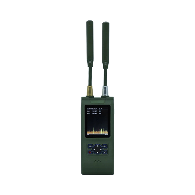 Drone Detector Handheld FPV Detector and Location 100-8000MHz Drone Defence Detection Dji FPV Autel 1-2km Signal Detector